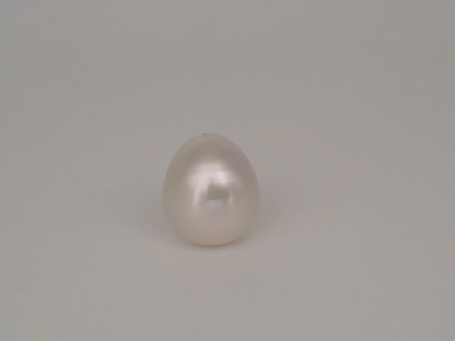 White South Sea Pearl 16.80 x 14 mm Tear-Drop Top Quality | The South Sea Pearl |  The South Sea Pearl