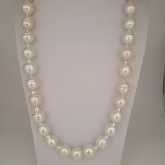 White South Sea Pearls 10-13 mm 18K Gold Clasp | The South Sea Pearl |  The South Sea Pearl