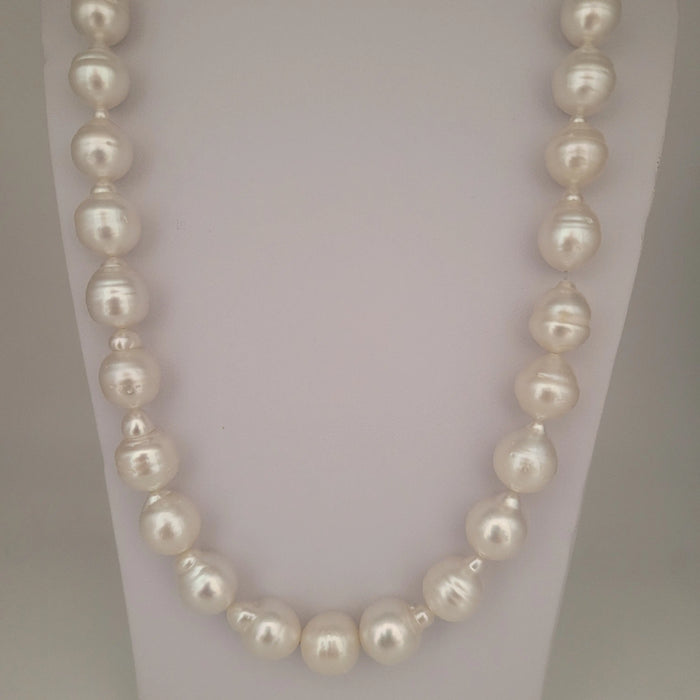 White South Sea Pearls 10-13 mm 18K Gold Clasp | The South Sea Pearl |  The South Sea Pearl