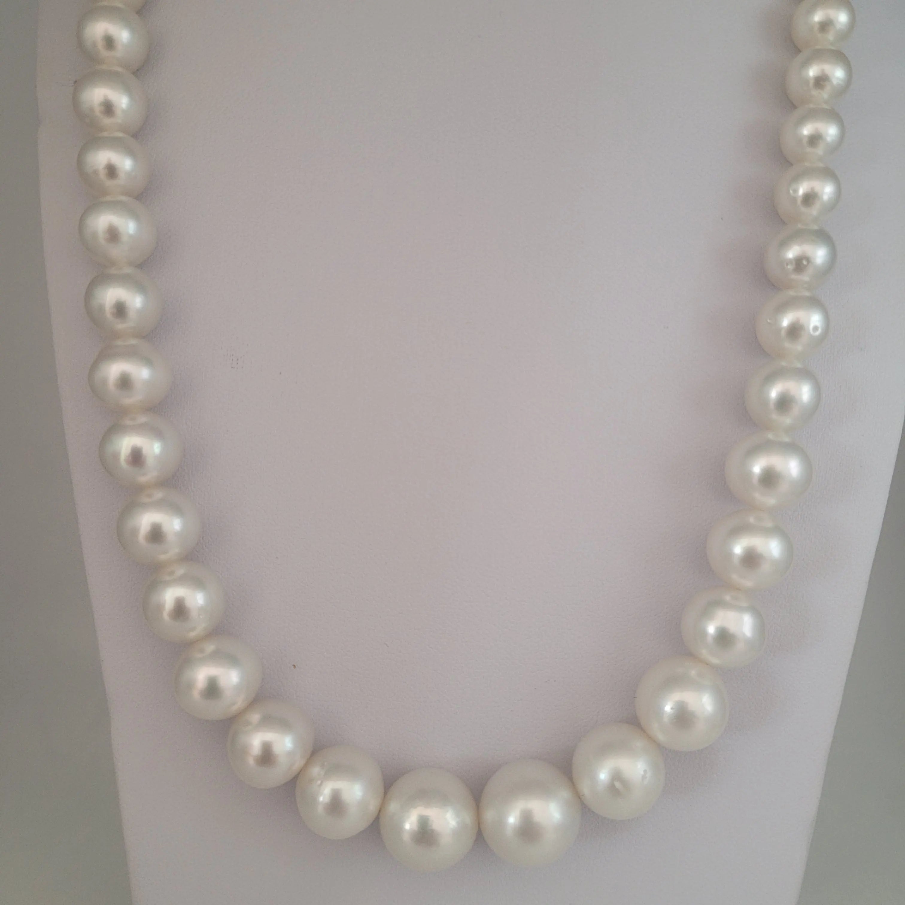 White-South-Sea-Pearls-7-13-mm