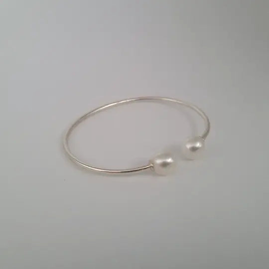 White South Sea Pearls 9-10 mm Bangle |  The South Sea Pearl |  The South Sea Pearl