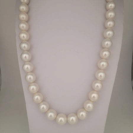 White South Sea Pearls Round 11-13 mm High Luster 18K Gold Clasp | The South Sea Pearl |  The South Sea Pearl