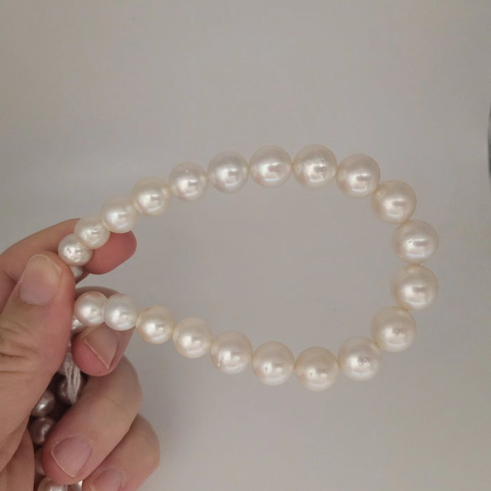 White South Sea Pearls Round 8-13 mm 18K Gold Clasp | The South Sea Pearl |  The South Sea Pearl