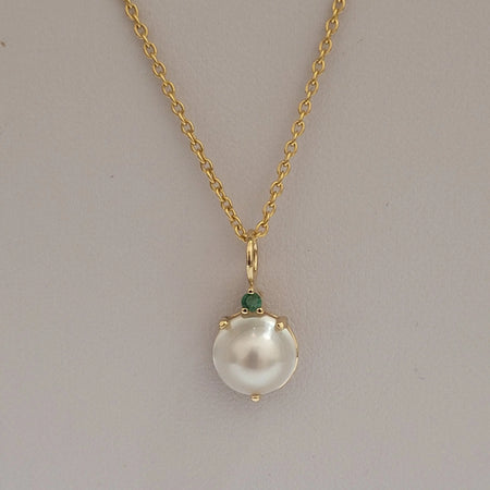 Yellow Gold 18K, Emerald, Australian Mabe Pearl Pendant Necklace | The South Sea Pearl |  The South Sea Pearl