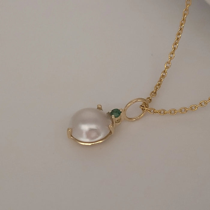 Yellow Gold 18K, Emerald, Australian Mabe Pearl Pendant Necklace | The South Sea Pearl |  The South Sea Pearl