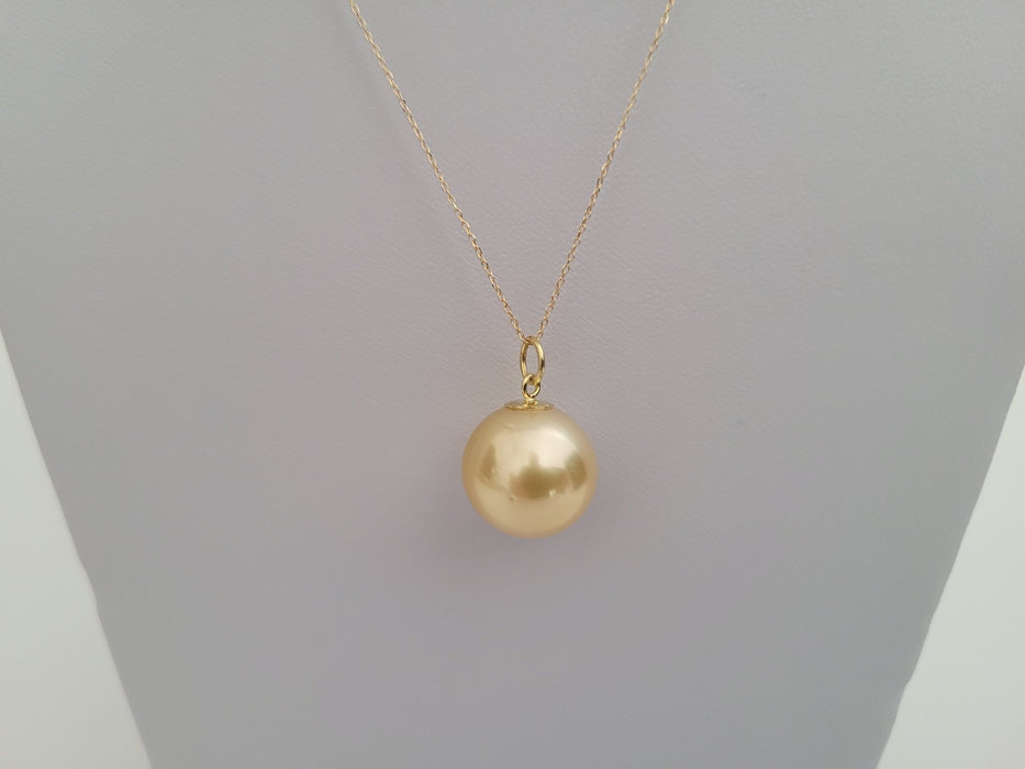 14 mm Golden Color South Sea Pearl, Round Shape, High Luster, 18 Karat Gold - Only at  The South Sea Pearl