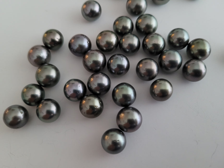 Tahiti Pearls 9 mm Round AAA, Wholesale Lot 40 pcs - Only at  The South Sea Pearl