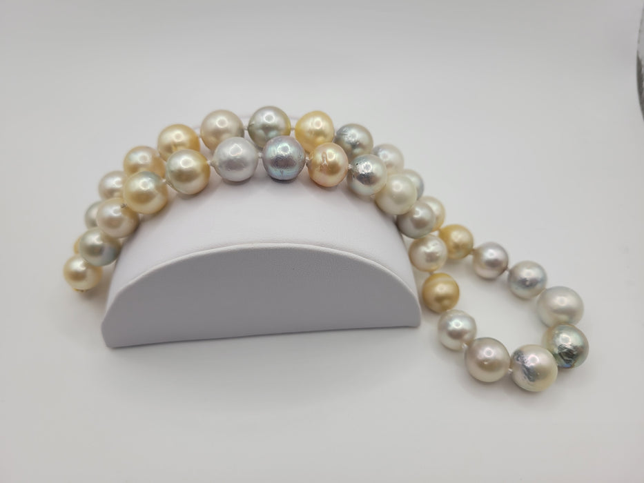 South Sea Pearls 10-13 mm 18 Karat Gold Clasp - Only at  The South Sea Pearl