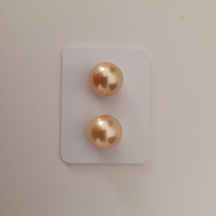 Deep Golden South Sea Pearls 11-12 mm |  The South Sea Pearl |  The South Sea Pearl