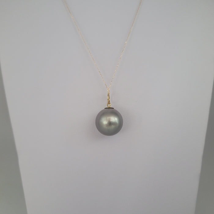 Tahiti Pearl 14 mm Round, 18K Solid Gold |  The South Sea Pearl |  The South Sea Pearl