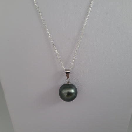 Tahiti Pearl 13 mm Round Dark Color |  The South Sea Pearl |  The South Sea Pearl