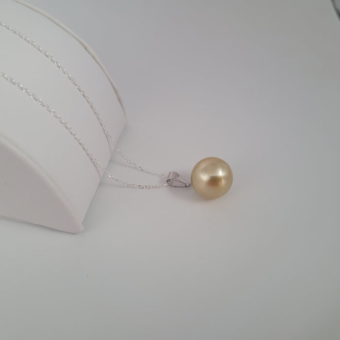 Golden South Sea Pearl 12 mm |  The South Sea Pearl |  The South Sea Pearl