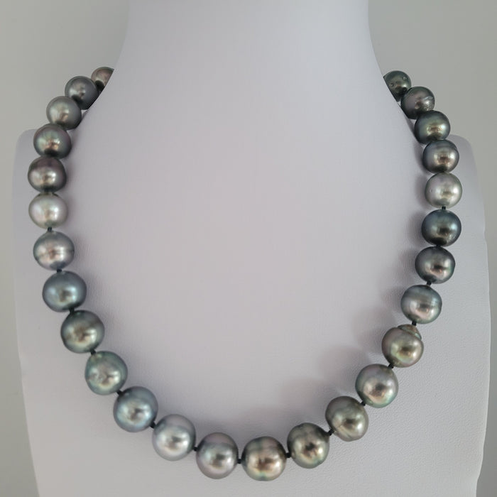 Tahiti Pearls Necklace 11-12 mm Dark Natural Color and High Luster |  The South Sea Pearl |  The South Sea Pearl