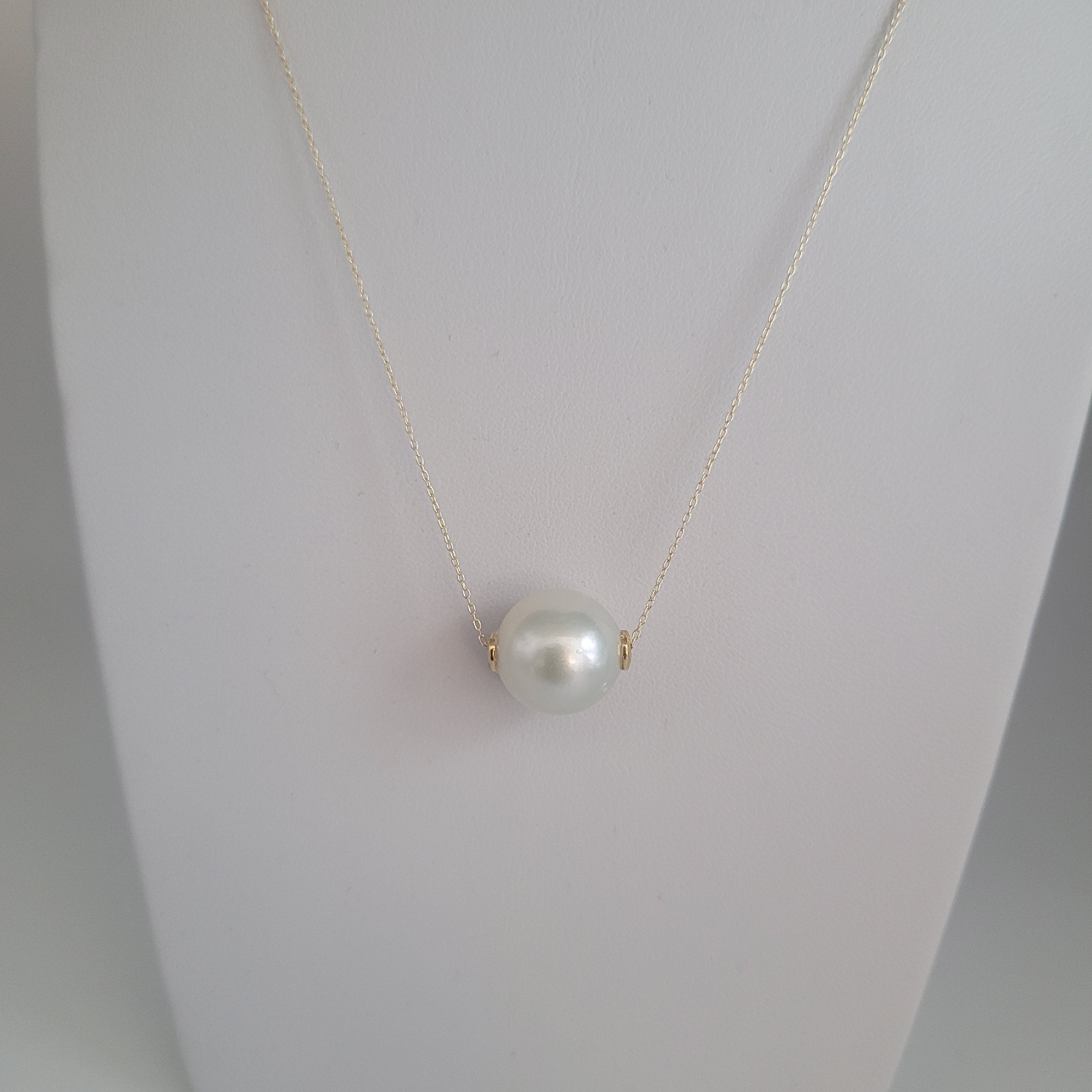 South Sea Pearl 12 mm AAA 18K Gold Pendant Necklace The