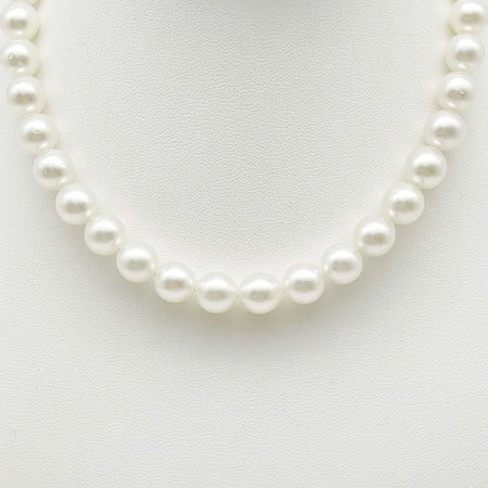White Round South Sea Pearls 8-9 mm High Luster, 18 Karat Gold Clasp |  The South Sea Pearl |  The South Sea Pearl