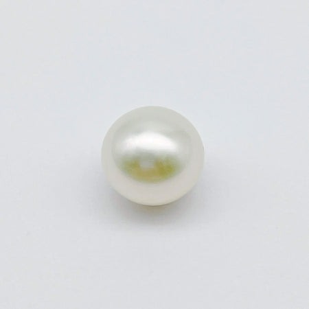White South Sea Pearl 13.5 mm Grade 1 |  The South Sea Pearl |  The South Sea Pearl