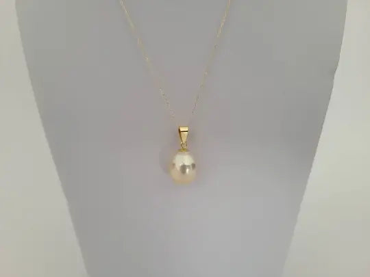A Golden South Sea Pearl 14×12 Tear-Drop, High Luster, 18 Karat Solid Gold (Pinctada maxima) - The South Sea Pearl