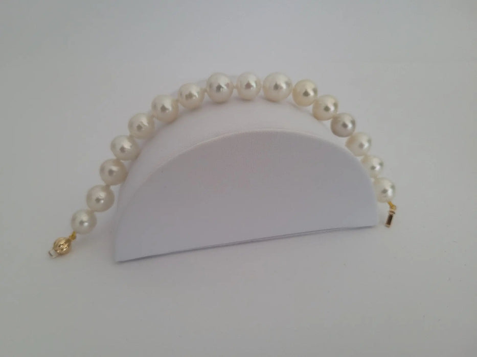 A South Sea Pearl Bracelet 8-10 mm 18 Karat Gold Clasp - The South Sea Pearl