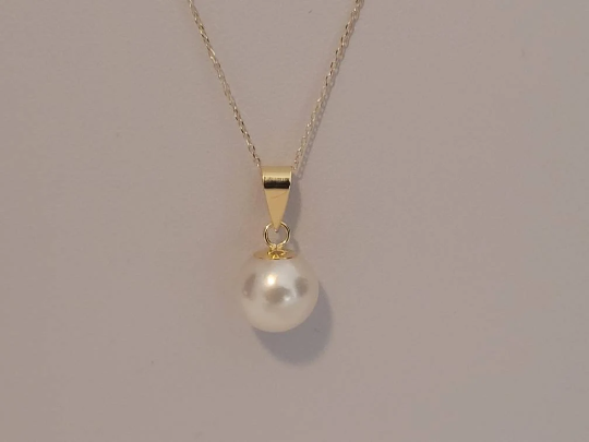 18K Akoya Pearl Pendant, Round AAA 18 Karats Solid Gold, Pendant Necklace -  The South Sea Pearl