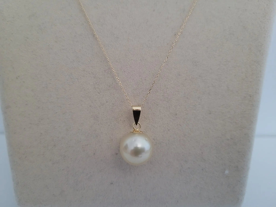 Golden South Sea Pearl 12 mm Round, Natural Golden Color - Only at  The South Sea Pearl