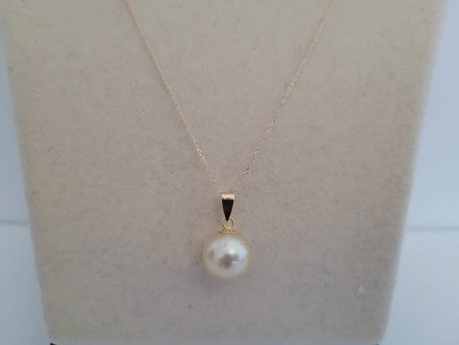 Golden South Sea Pearl 12 mm Round, Natural Golden Color - Only at  The South Sea Pearl