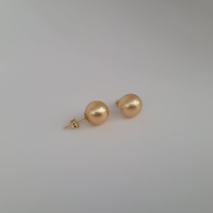 Golden South Sea Pearl Earrings 10 mm Round High Luster, 18 Karats Gold |  The South Sea Pearl |  The South Sea Pearl