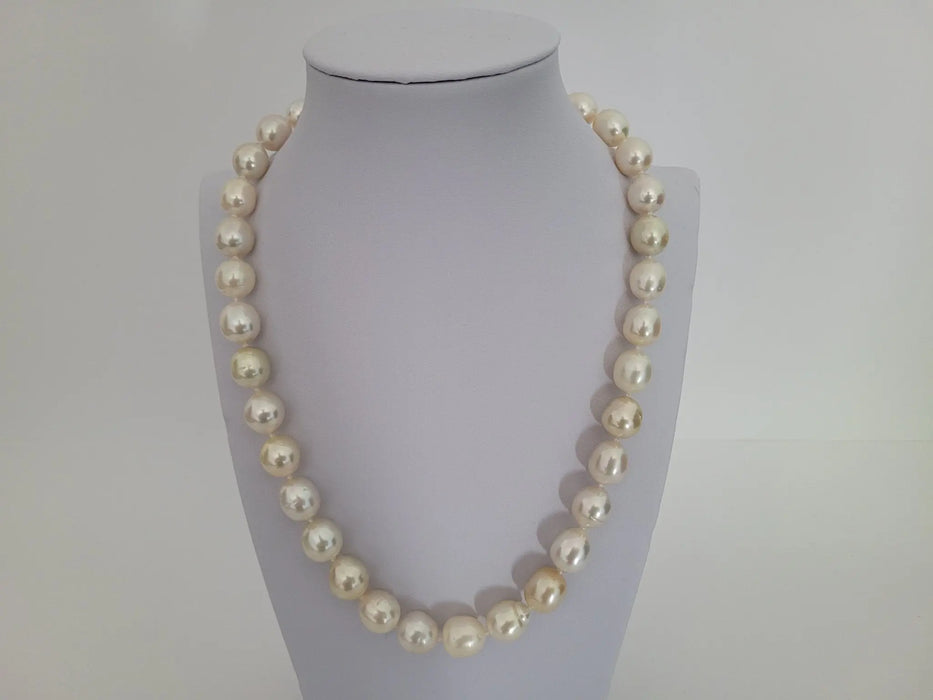 South Sea Pearls 10-12 m Natural Color and High Luster - Only at  The South Sea Pearl