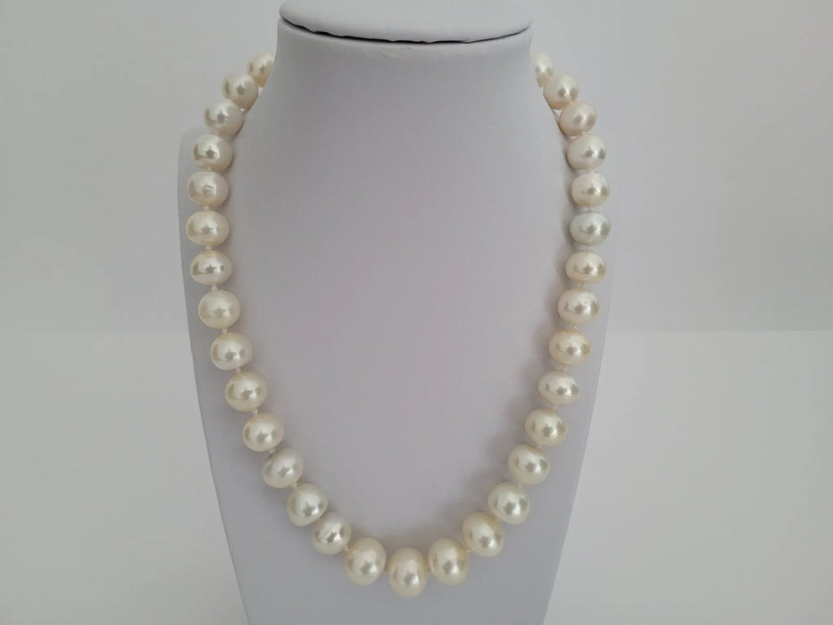 South Sea Pearls 9-14 mm 18 Karats Gold - Only at  The South Sea Pearl