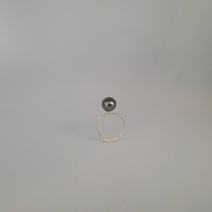 Tahiti Pearl Ring 9 mm AAA Round Dark Natural Color Pearl and High Luster |  The South Sea Pearl |  The South Sea Pearl