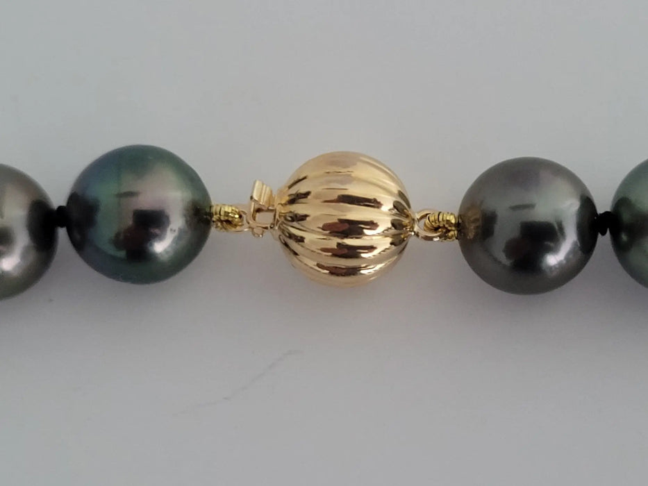 Tahiti Pearls 10-11.80 mm Round, High Luster and Orient,, Solid  Gold 18 Karat - Only at  The South Sea Pearl