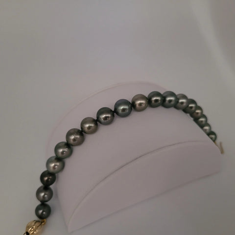Dark Tahitian cultured pearl bracelet 8-9mm in 18K Gold (Pinctada margaritifera) — The South Sea Pearl