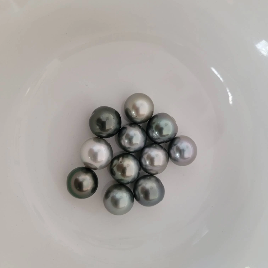 Tahitian Loose Pearls of Natural Color and High Luster 12-13 mm -  The South Sea Pearl