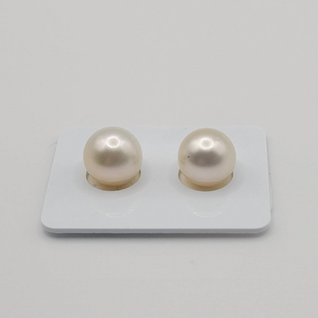 South Sea Pearls of White Color and High Luster 10 mm size -  The South Sea Pearl