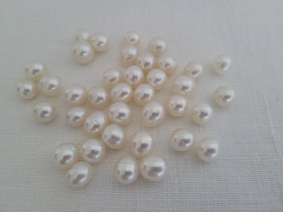 Wholesale Lot White South Sea Pearls 10-11 mm, 39 pcs of Very High Luster - Only at  The South Sea Pearl