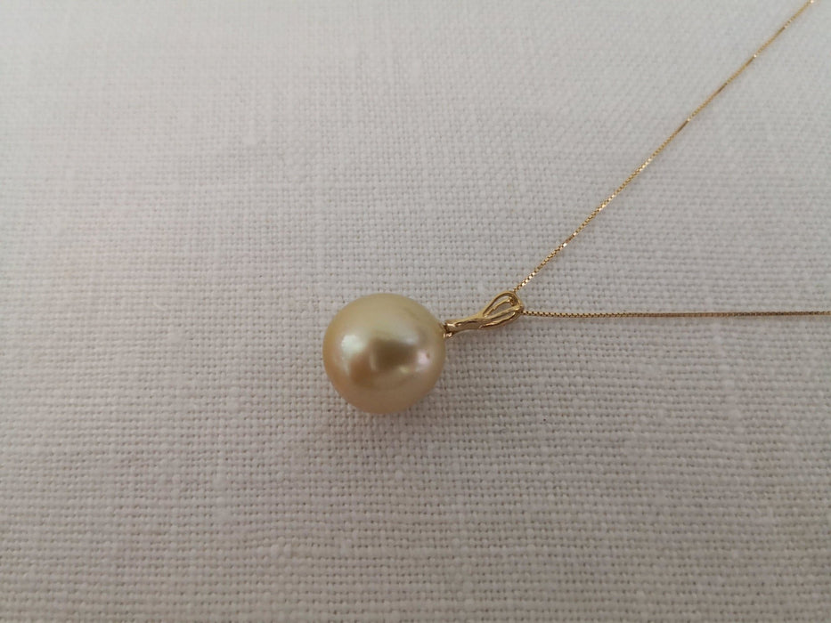 Golen Color South Sea Pearl 13 mm 18 Karats Yellow Gold - Only at  The South Sea Pearl