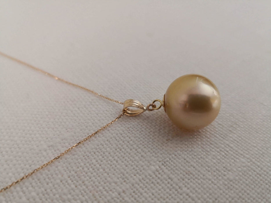 South Sea Pearl 15 mm  Pendant, Deep Golden Color, High Quality, 18 Karat Gold - Only at  The South Sea Pearl