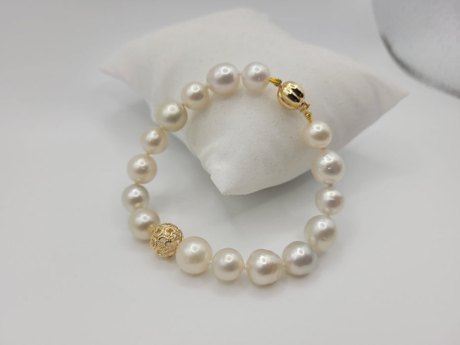 South Sea Pearl Bracelet 18 Karat Solid Yellow Gold - The South Sea Pearl