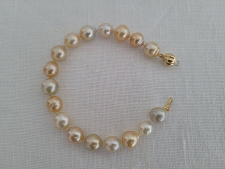 South Sea Pearl Bracelet 9-10 mm Natural Color 18 Karat Gold - Only at  The South Sea Pearl