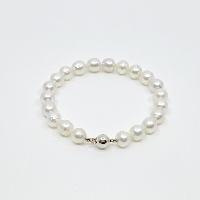 South Sea Pearl Bracelet White Color and High Luster - Only at  The South Sea Pearl