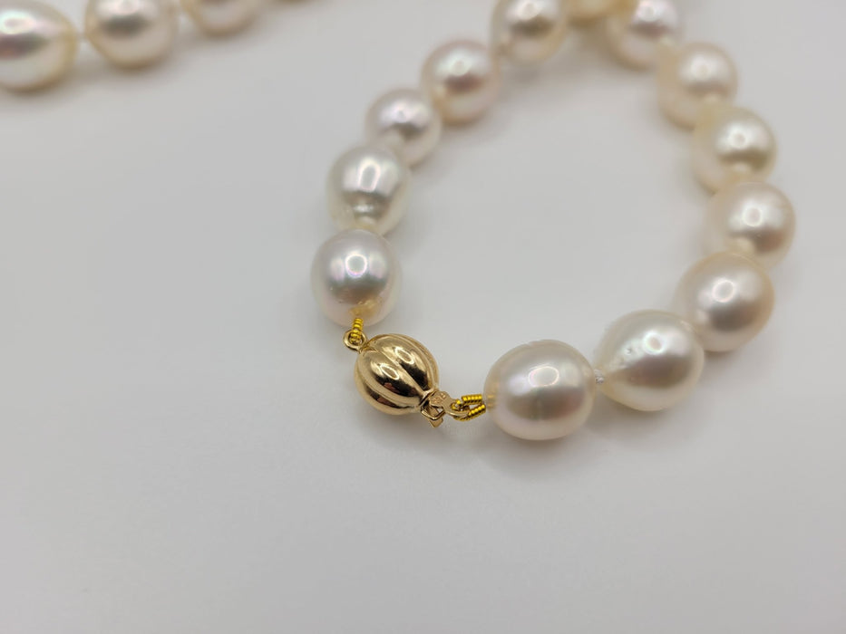 South Sea Pearls 10-12 m Natural Color and High Luster - Only at  The South Sea Pearl
