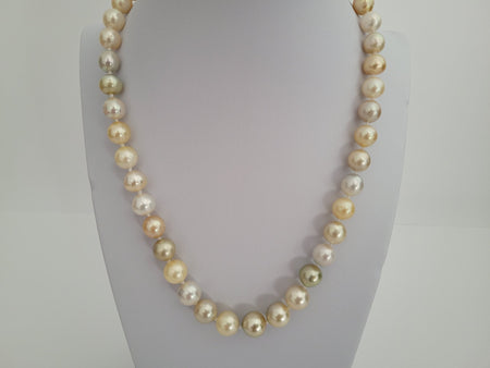 South Sea Pearls 8-10 mm Natural Colors, 18 Karat solid Gold clasp - Only at  The South Sea Pearl
