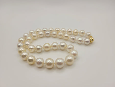 South Sea Pearls 9-10 mm High Luster, 18 Karat Solid Gold Clasp - Only at  The South Sea Pearl