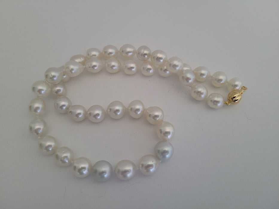 South Sea Pearls 9-10 mm White Color, High Luster, 18 Karats Gold - Only at  The South Sea Pearl