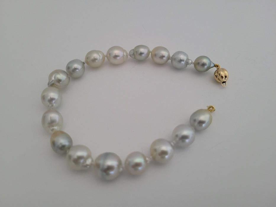 South Sea Pearls 9-11 mm Natural Colors, 18 Karat Gold Bracelet - Only at  The South Sea Pearl