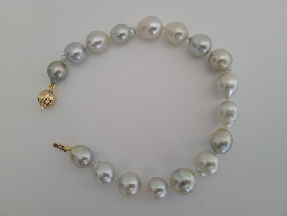 South Sea Pearls 9-11 mm Natural Colors, 18 Karat Gold Bracelet - Only at  The South Sea Pearl