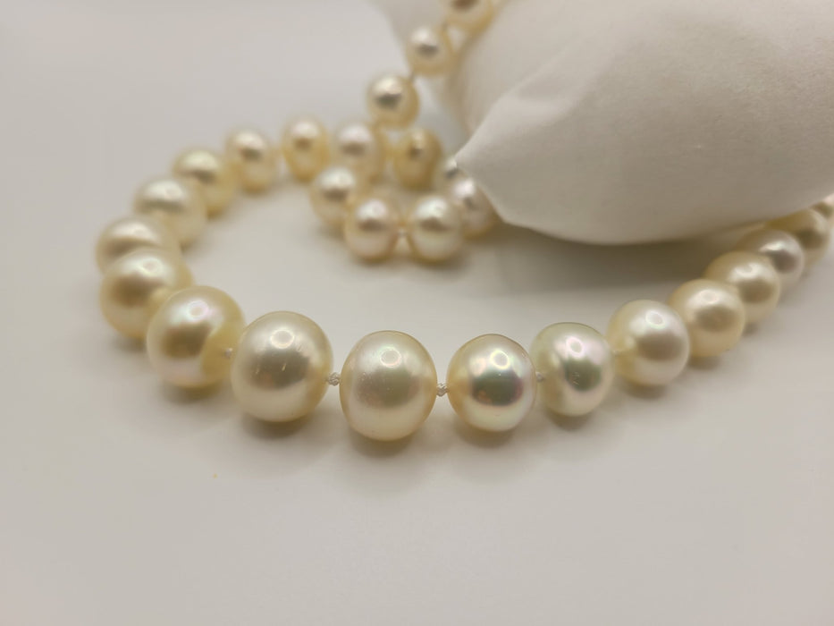 South Sea Pearls 9-14 mm 18 Karats Gold - Only at  The South Sea Pearl