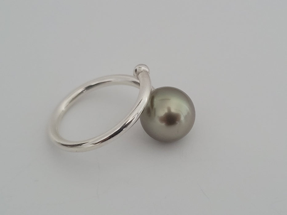 Tahiti Pearl Peacock Color 9.80 mm Round AAA quality - Only at  The South Sea Pearl