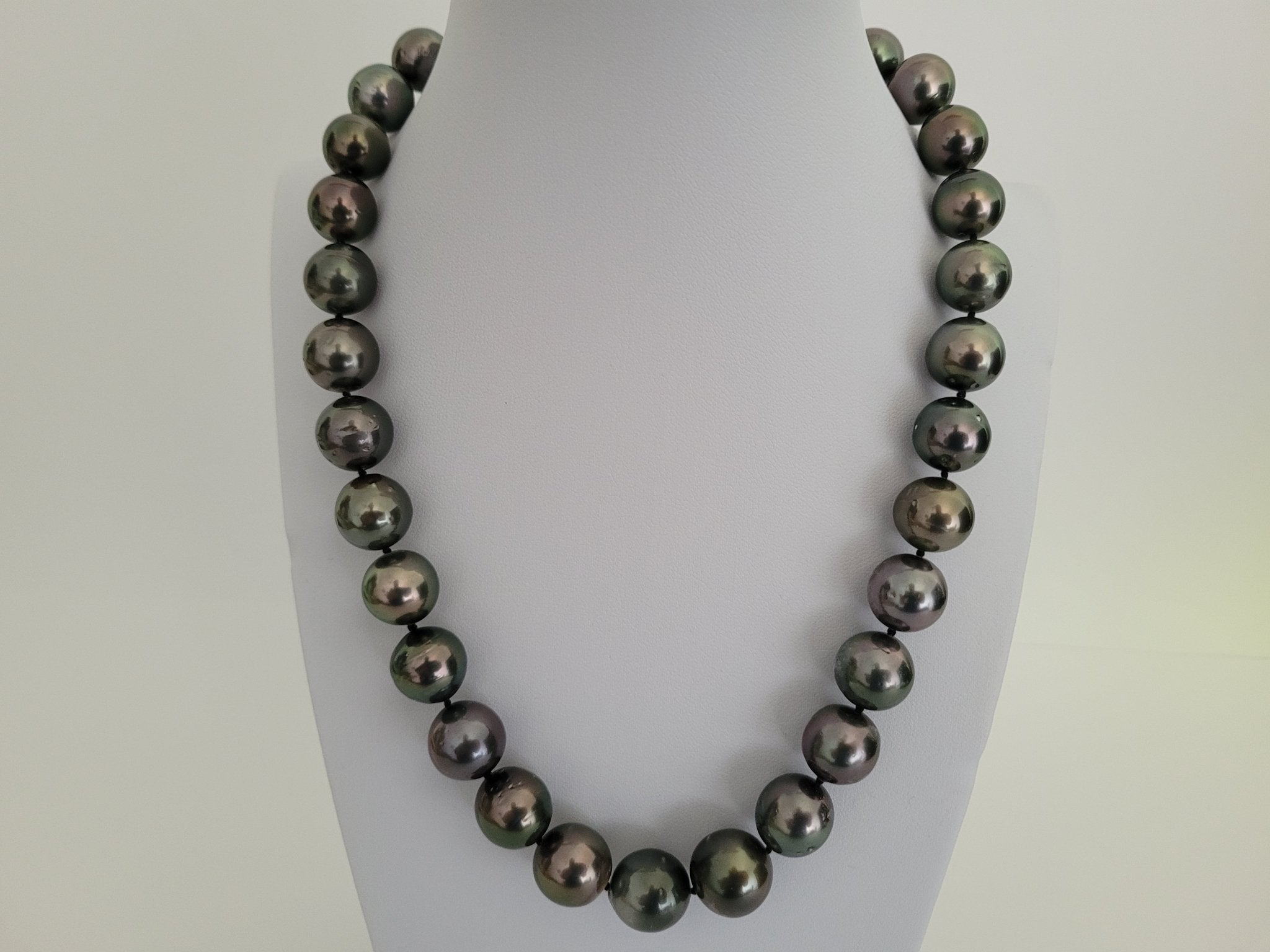 Natural Color White South Sea Cultured Pearls, 18 Inches | Pearl Jewelry Stores Long Island