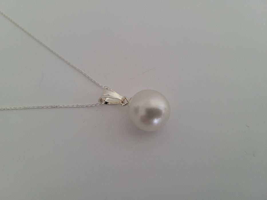 White South Sea Pearl 11 mm High Luster and Orient - Only at  The South Sea Pearl