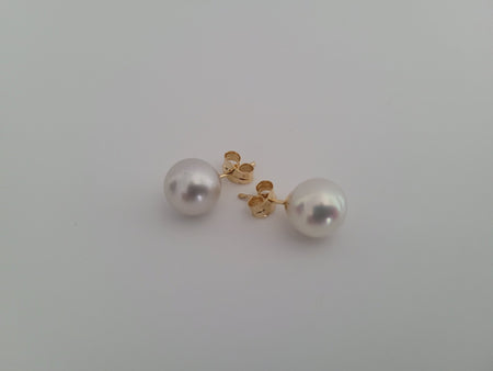 White South Sea Pearls 9 mm Round, 18 Karats Yellow Gold - Only at  The South Sea Pearl